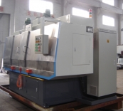 德兴双室交叉作业清洗机